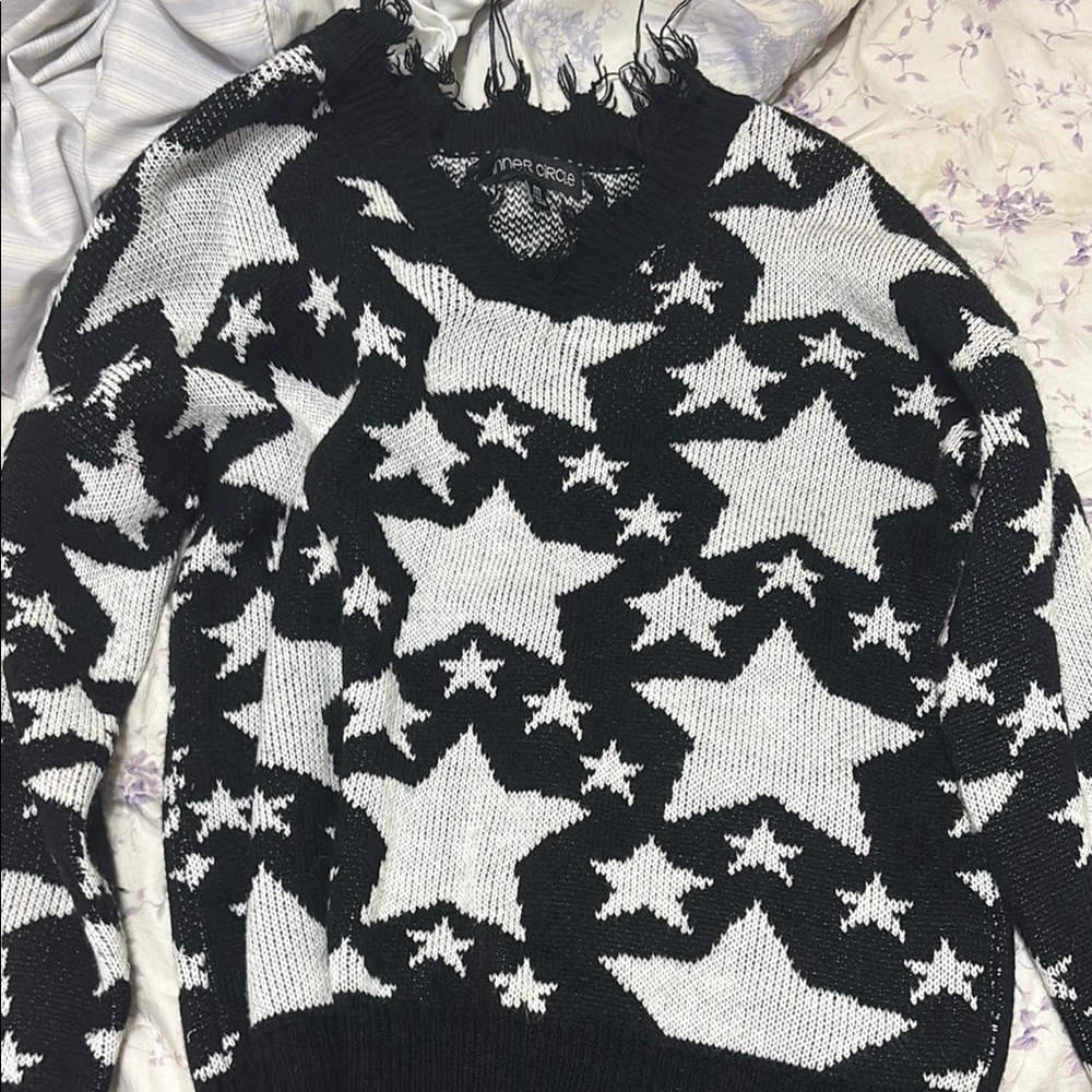 Black and White V-Neck Sweater with Star Pattern